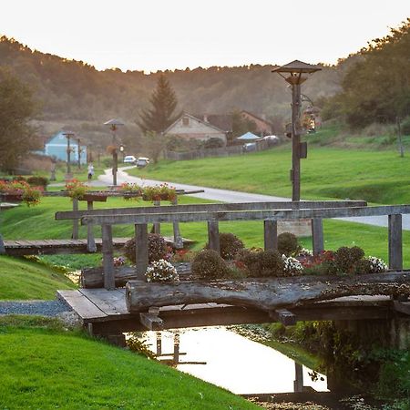 Gasthaus Country House "Stricev Grunt" Stara Kapela Exterior foto