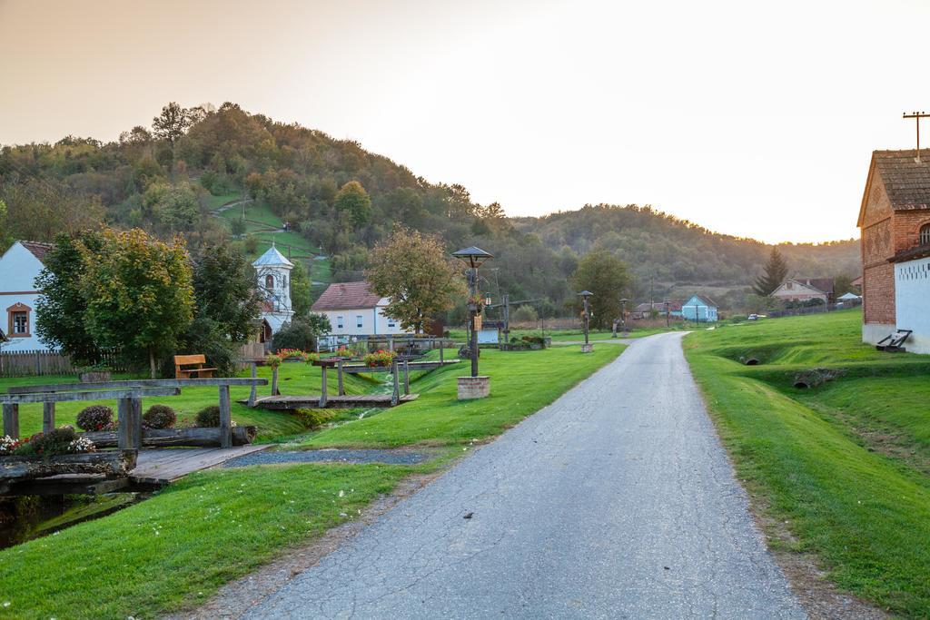 Gasthaus Country House "Stricev Grunt" Stara Kapela Exterior foto